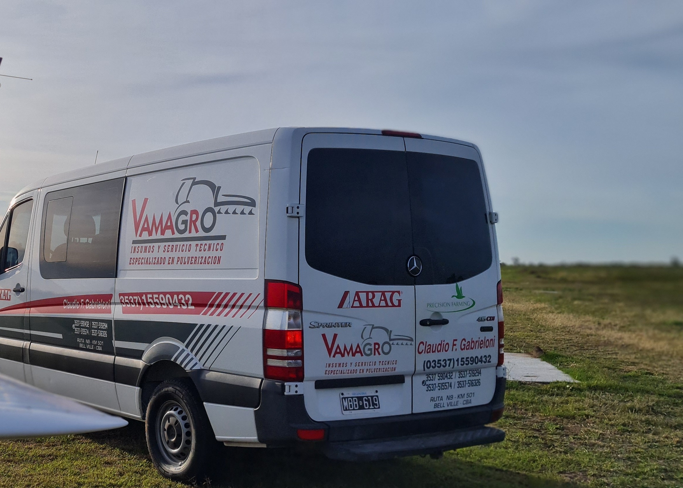 Camioneta de servicio técnico Vamagro, insumos y servicio técnico especializado en pulverización